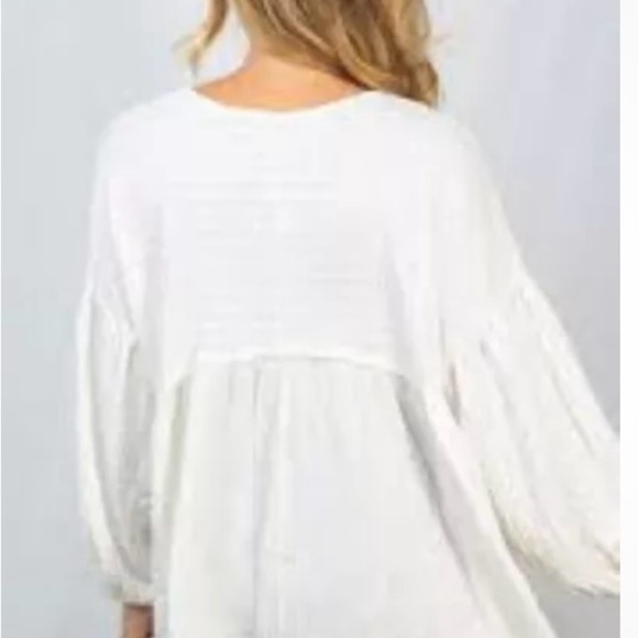 Free People We The Free Flower Power Top White Oversized Gauze Raw Hem
Size XS - Picture 2 of 10